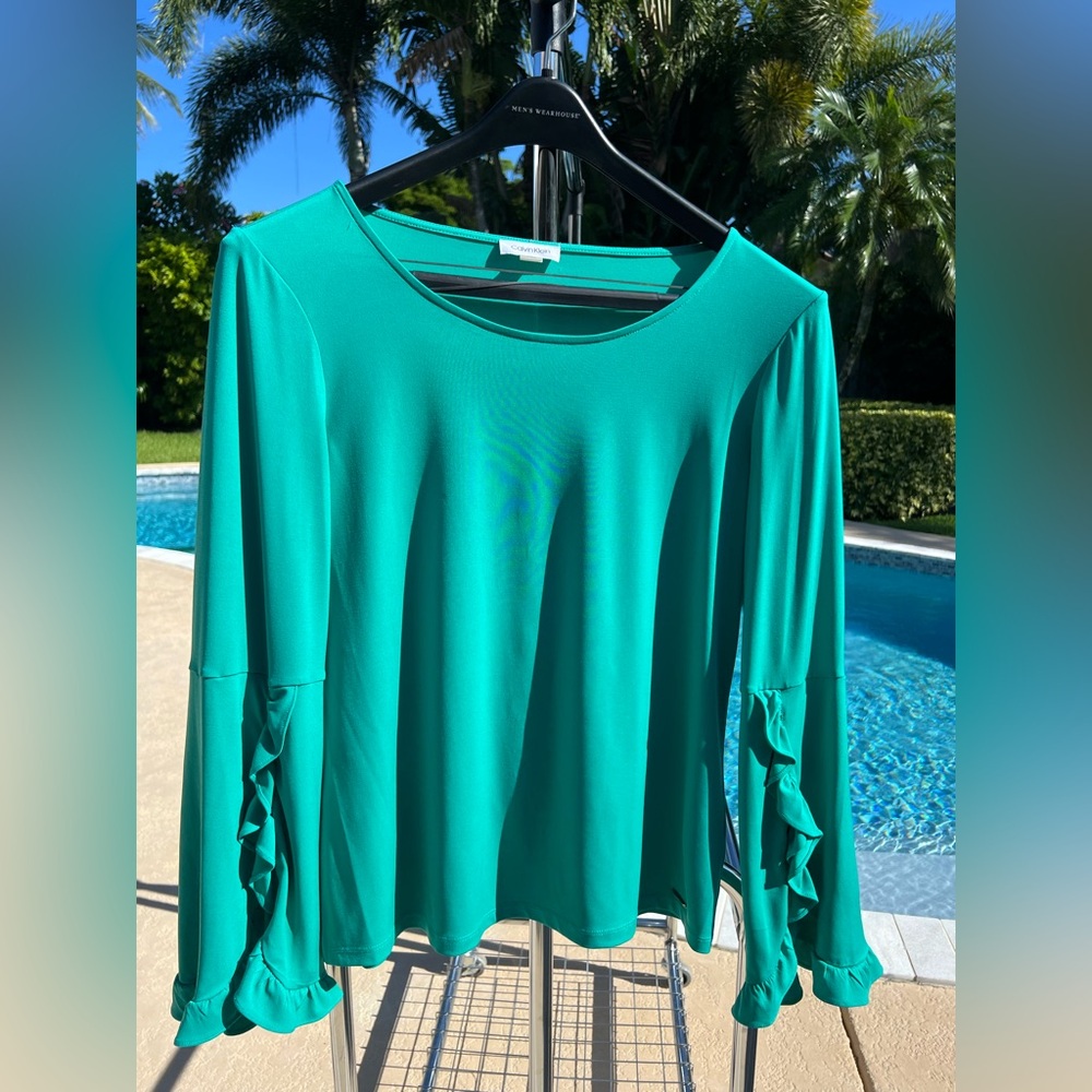 Calvin Klein Green Long Sleeve Blouse - Size Large - Ruffle Cuff Detail